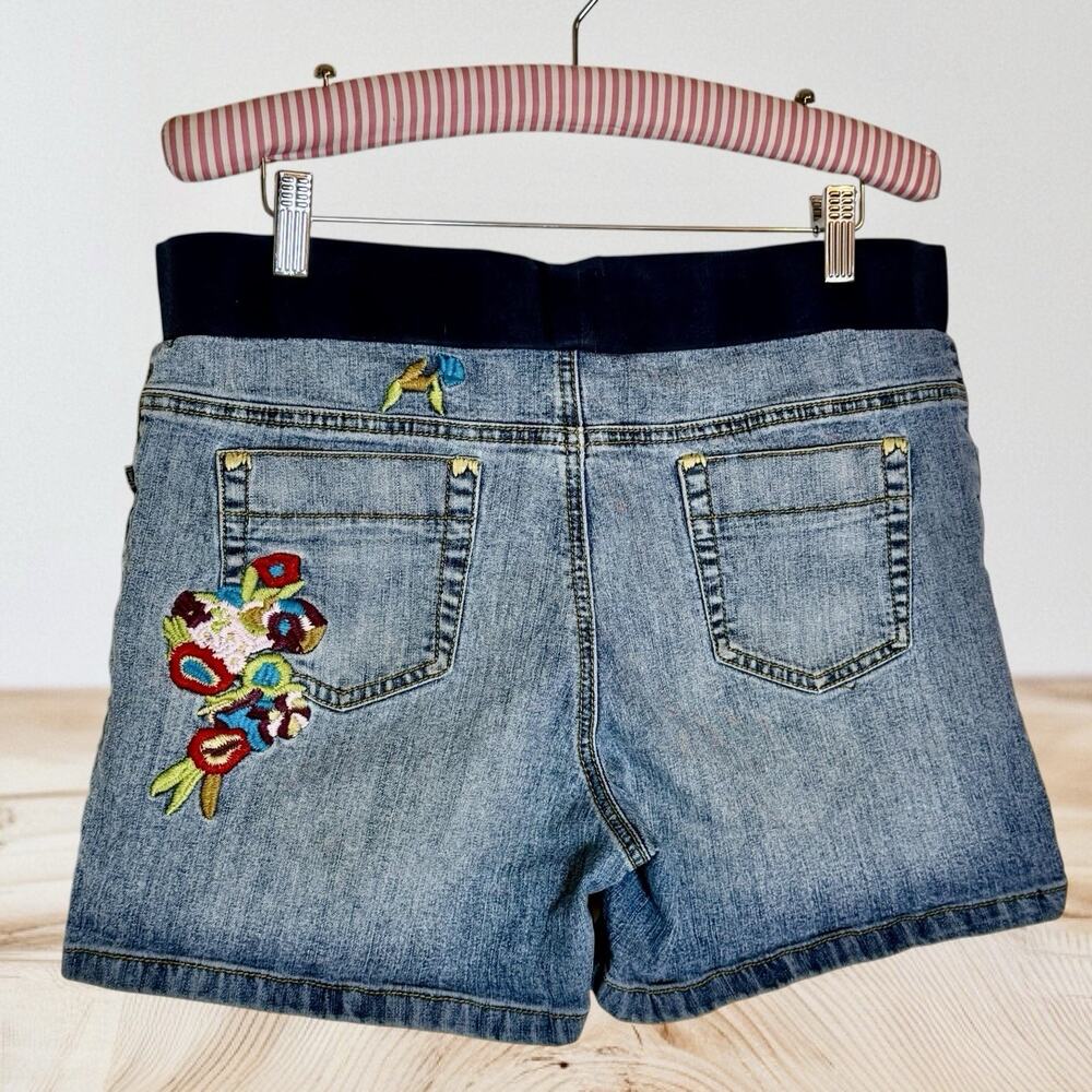 Planet Motherhood Maternity Embroidered Denim Jeans‎ Shorts Sz M Womens Boho Fun